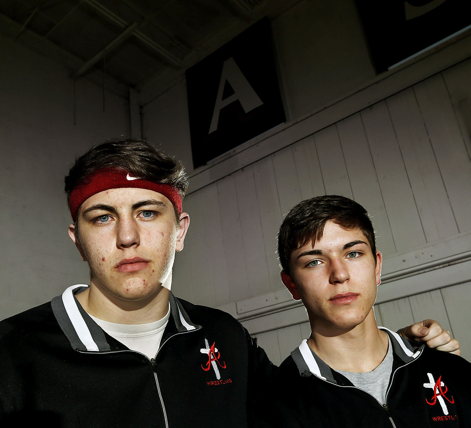 112816-Assumption-wrestling-001